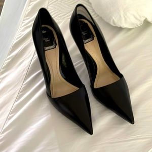 Dior heels been worn a few times.